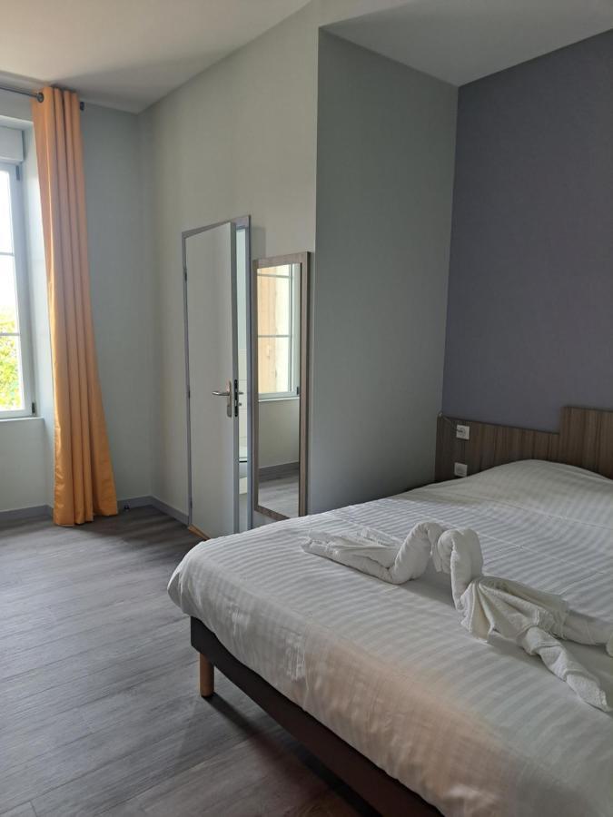 바스 Le Petit Vedaquais B&B 외부 사진